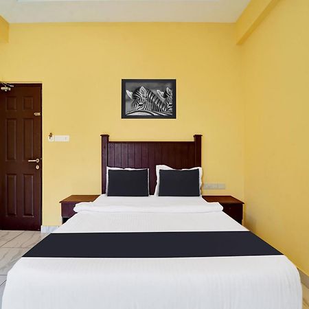 Super Collection O Calvathy Road Near Fort Kochi Εξωτερικό φωτογραφία