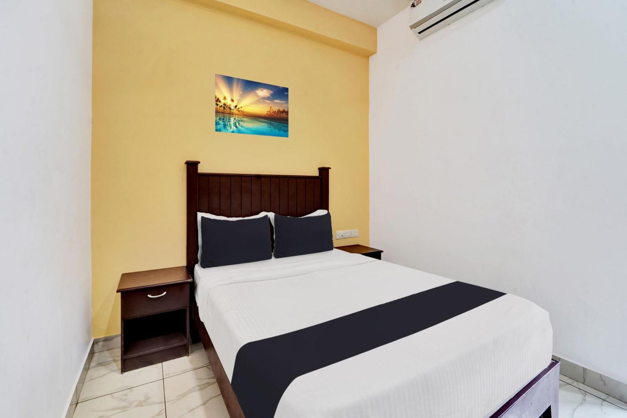 Super Collection O Calvathy Road Near Fort Kochi Εξωτερικό φωτογραφία
